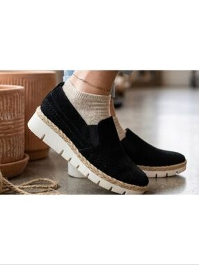 Franco Sarto Serla 2 Suede Perforated Wedge Loafers Wih Jute Trim Black Size 8.5